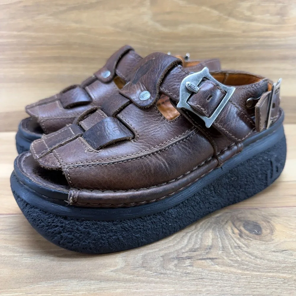 LONDON UNDERGROUND Vintage Chunky Tucson 8 8.5 Womens Brown Platform Slingback